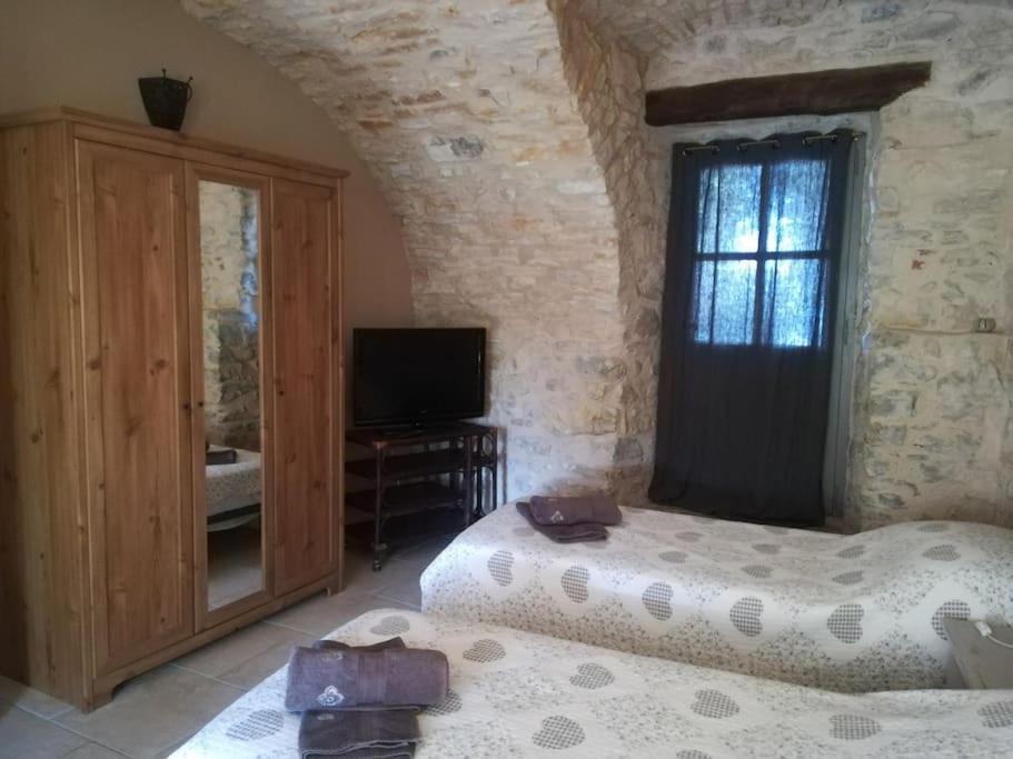 Gite De Charme 80 M², Piscine, Proche D'Uzes. Vezenobres エクステリア 写真